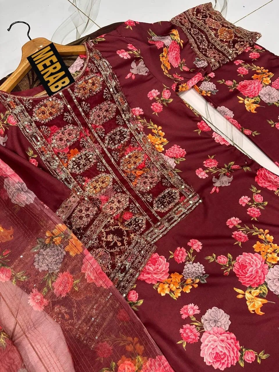 3 PCS WOMEN'S STICHED  LAWN  EMBROIDERED SUIT