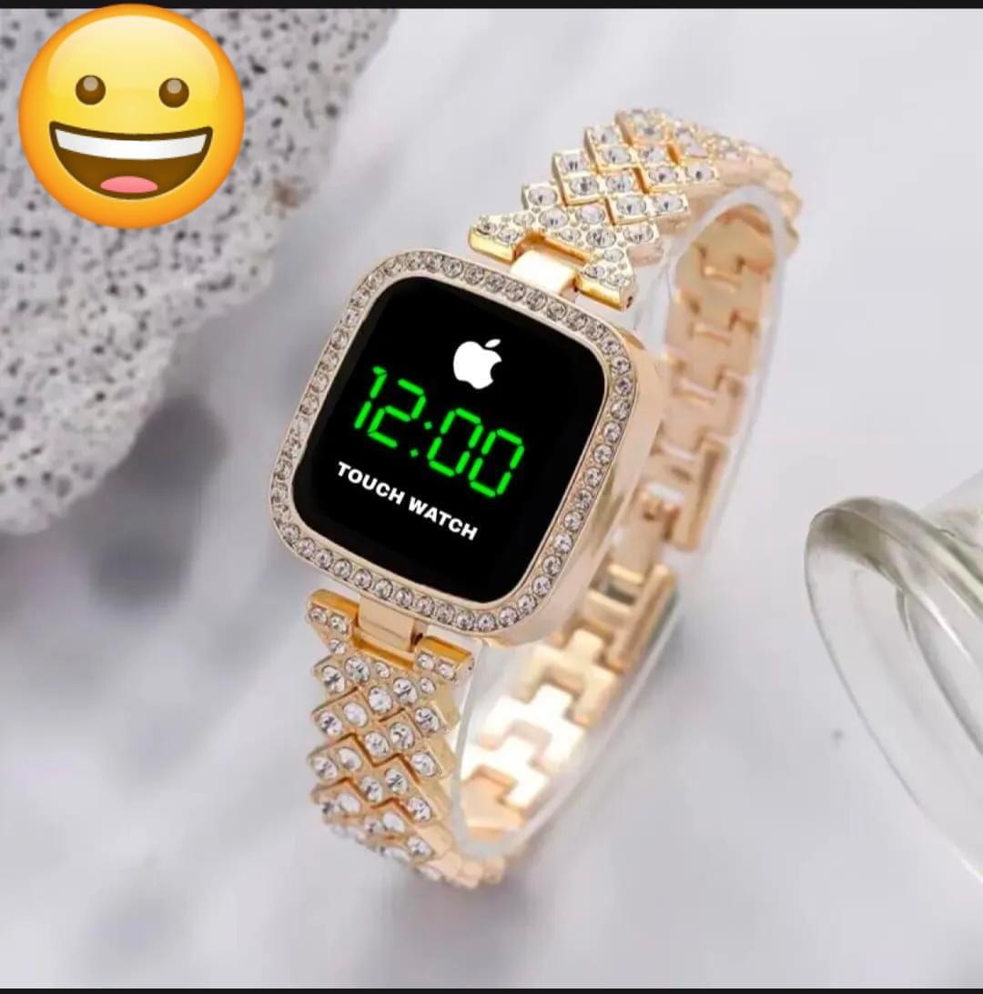 STYLISH ARTIFICIAL GOLD ANALOGUE WATCH FOR WOMENS